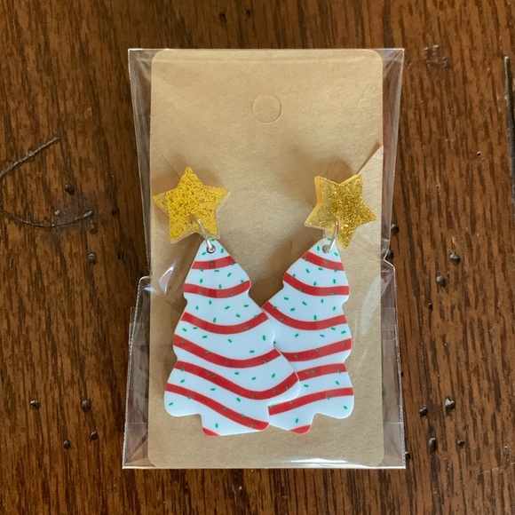 Snack Cake Christmas Tree Earrings with Glitter Gold Stars - Picture 3 of 4